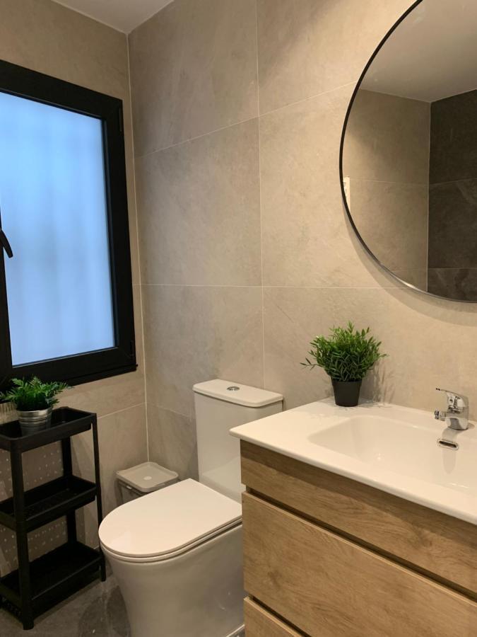 Apartamentos Santullano 1 Oviedo Bagian luar foto