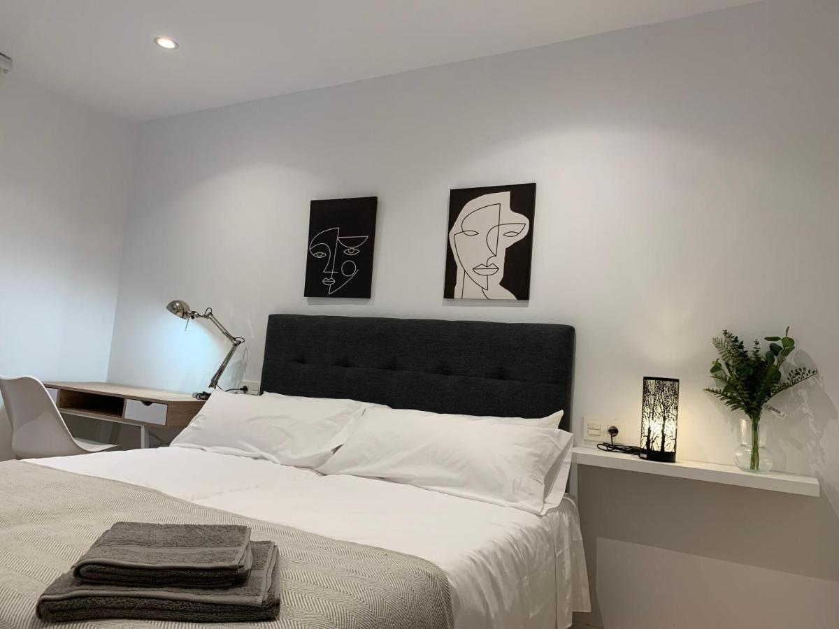 Apartamentos Santullano 1 Oviedo Bagian luar foto