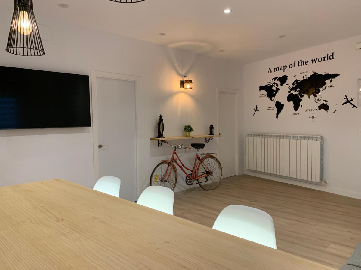 Apartamentos Santullano 1 Oviedo Bagian luar foto